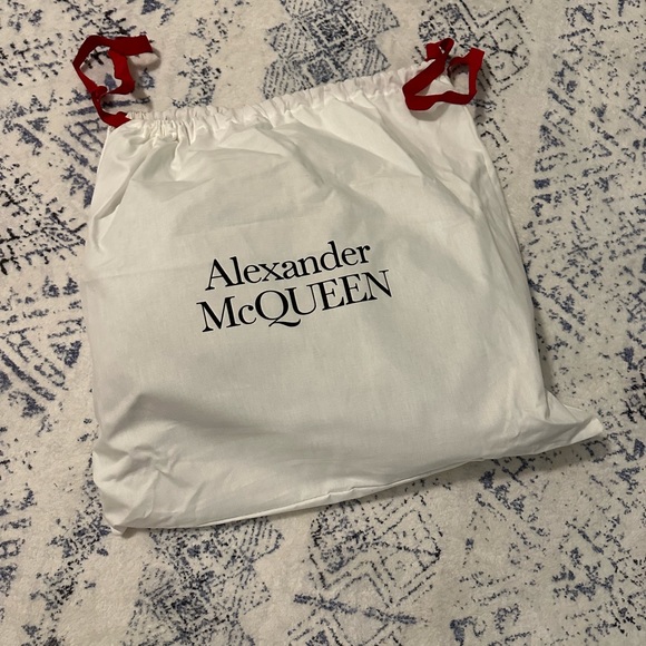 NEW Alexander McQueen Toiletry Bag - Picture 7 of 10